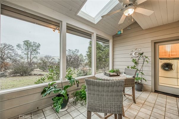 Interior, Sun Room, Washer
