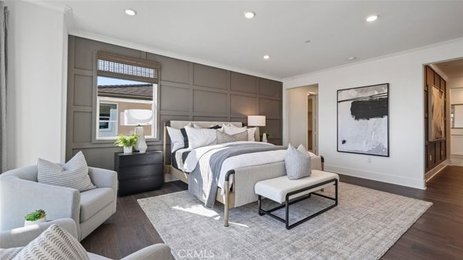 Bedroom, Interior, Recessed Lighting, Wood Texture Flooring