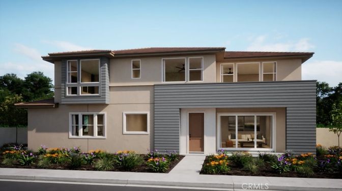 Exterior, Facade, Modern