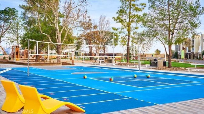 Exterior, Playground, Tennis Courts