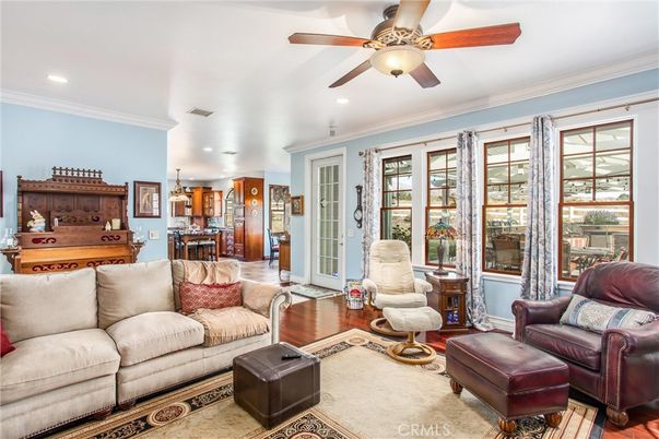 Interior, Kitchen, Living room, Pendant Lights, Recessed Lighting, Wood Texture Flooring