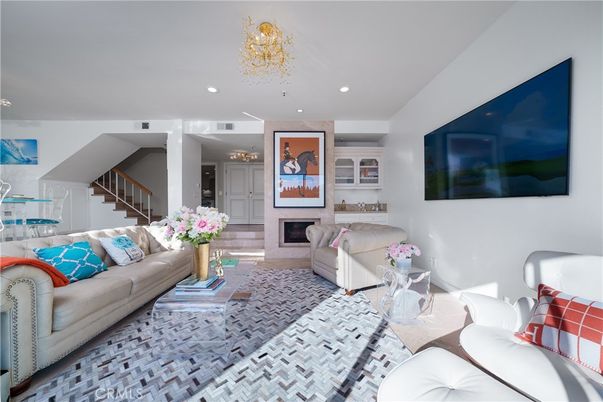 Fireplace, Interior, Living room, Recessed Lighting