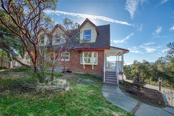 Exterior, Facade, Brick Facade, Cape Cod