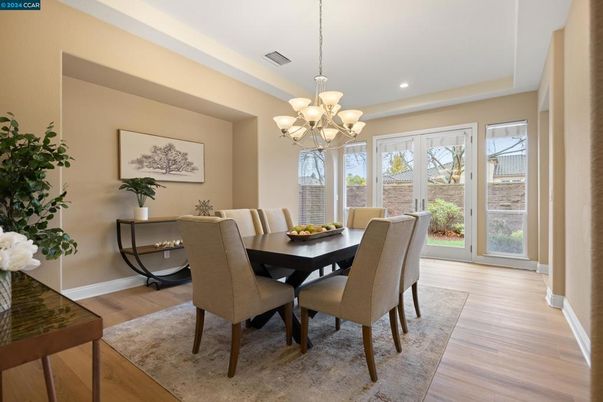 Chandelier, Dining room, Interior, Recessed Lighting, Wood Texture Flooring