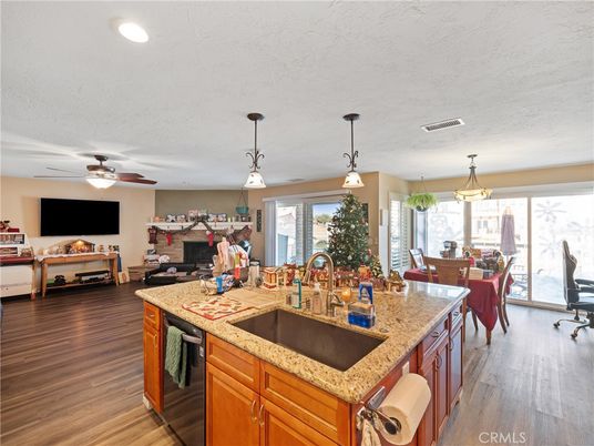 Dining room, Interior, Kitchen, Pendant Lights, Recessed Lighting, Wood Texture Flooring
