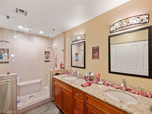 Bathroom, Dual Sink Vanities, Interior, Recessed Lighting