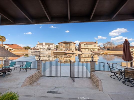 Exterior, Pool, Water