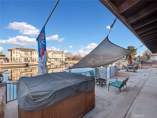 Exterior, Hot Tub, Pool