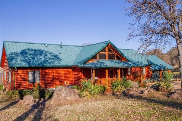 Backyard, Exterior, Facade, Log Home