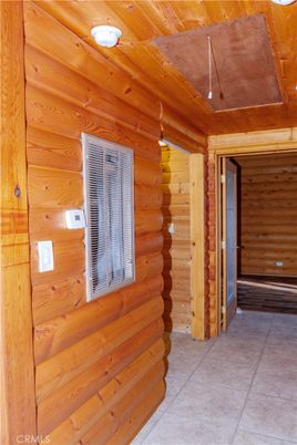 Empty room, Interior, Wooden Ceilings, Wooden Walls
