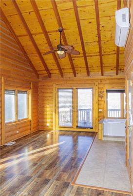 Empty room, Interior, Wooden Beams, Wooden Ceilings, Wood Texture Flooring, Wooden Walls
