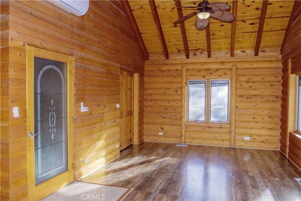 Empty room, Interior, Wooden Beams, Wooden Ceilings, Wood Texture Flooring, Wooden Walls