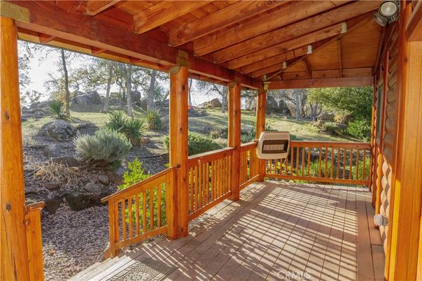 Exterior, Wooden Beams