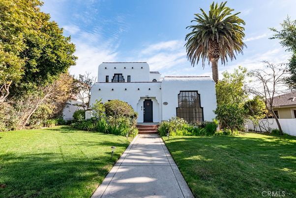 Backyard, Exterior, Facade, Spanish Mediterranean