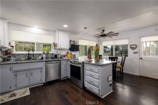 Dining room, Interior, Kitchen, Recessed Lighting, Wood Texture Flooring