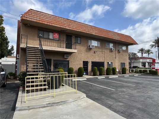 Exterior, Facade, Condo Building