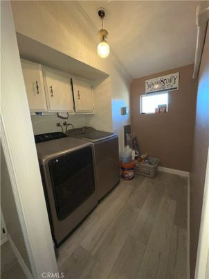 Interior, Pendant Lights, Washer, Wood Texture Flooring