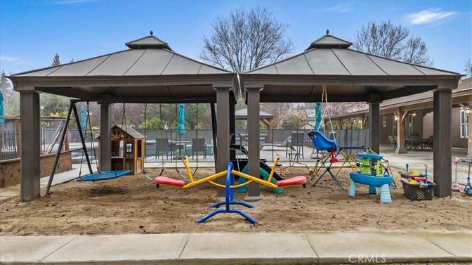 Backyard, Exterior, Playground