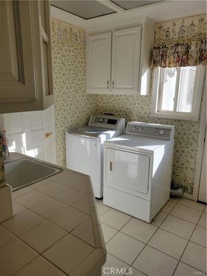 Interior, Washer
