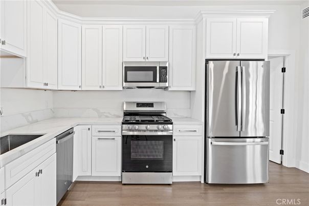 Interior, Kitchen, Stainless Steel Appliances, Wood Texture Flooring