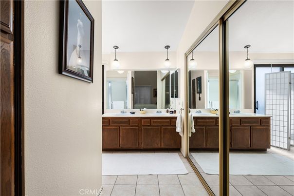 Bathroom, Dual Sink Vanities, Interior, Pendant Lights