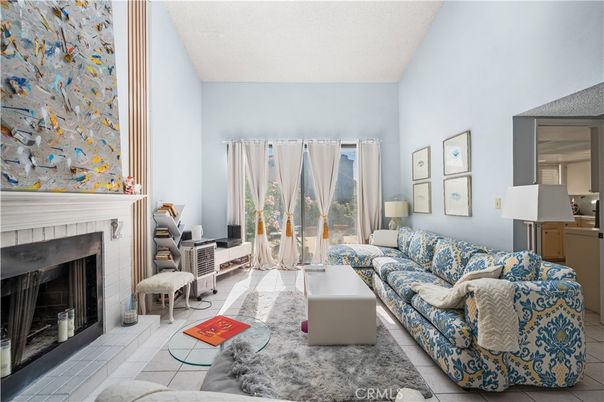Fireplace, Interior, Living room