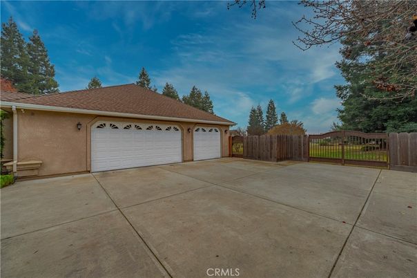 Detached Garage, Exterior