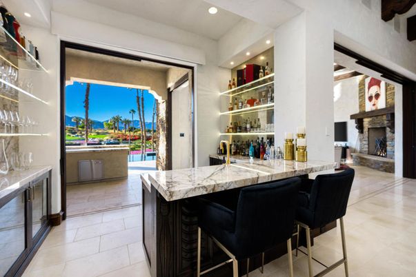 Fireplace, Interior, Recessed Lighting