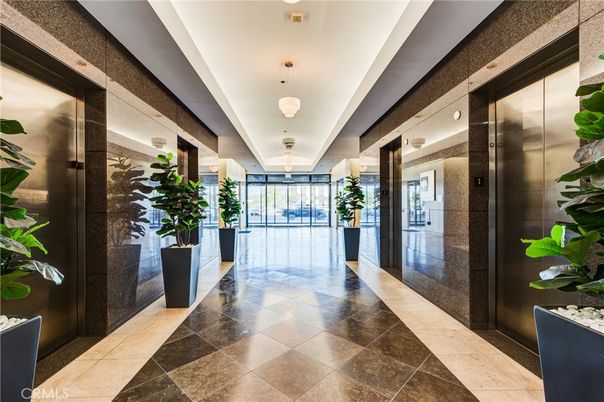 Elevator, Interior, Pendant Lights