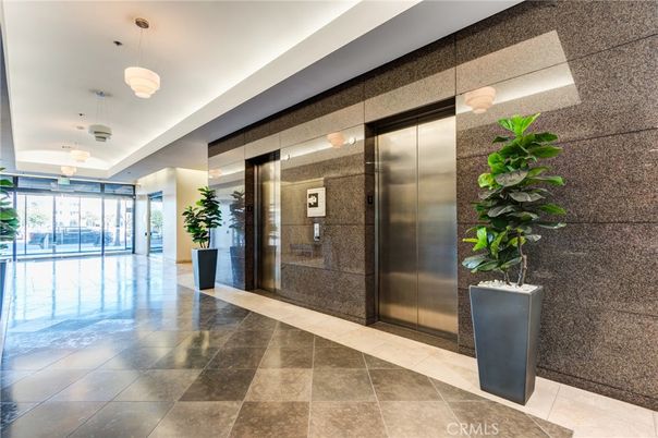 Elevator, Interior, Pendant Lights