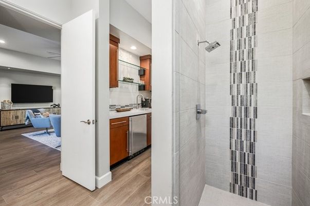 Interior, Kitchen, Living room, Recessed Lighting, Wood Texture Flooring