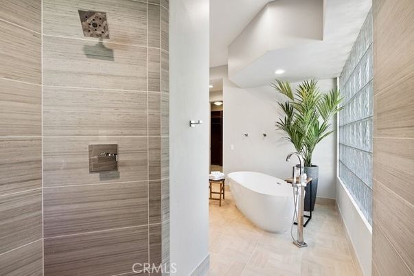 Bathroom, Free Standing Baths, Interior, Recessed Lighting