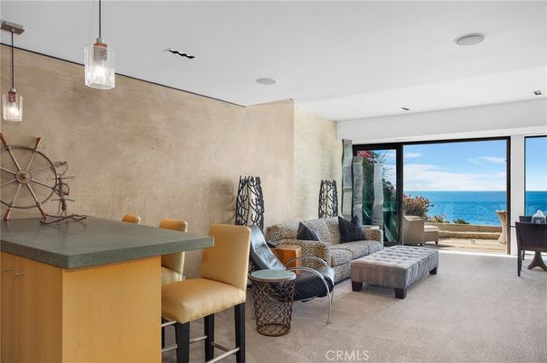 Interior, Living room, Pendant Lights, Recessed Lighting, Water