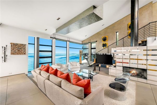 Fireplace, Interior, Living room, Piano, Recessed Lighting, Water