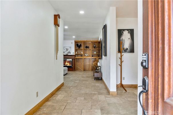 Fireplace, Interior, Recessed Lighting