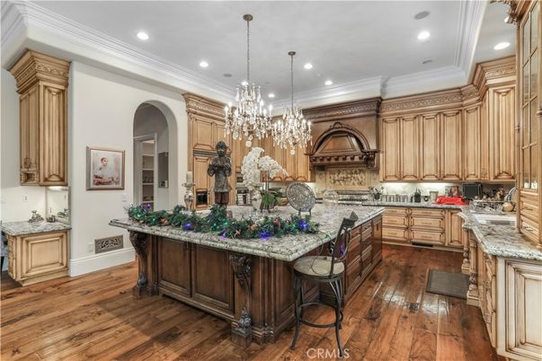 Chandelier, Interior, Kitchen, Recessed Lighting, Stainless Steel Appliances, Wood Texture Flooring