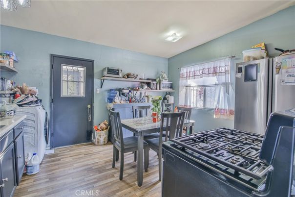 Dining room, Interior, Kitchen, Stainless Steel Appliances, Wood Texture Flooring