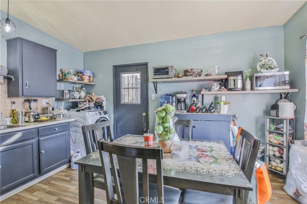 Dining room, Interior, Kitchen, Pendant Lights, Wood Texture Flooring