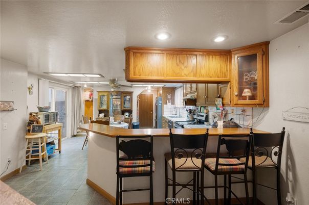 Dining room, Interior, Recessed Lighting