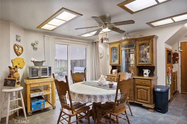 Dining room, Interior