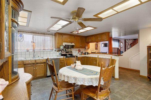 Dining room, Interior, Kitchen, Tile Countertops