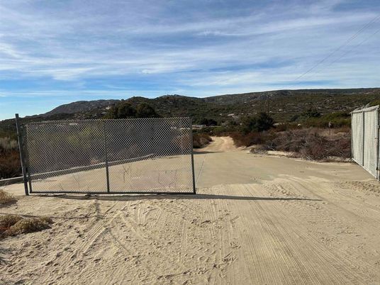 Exterior, Tennis Courts