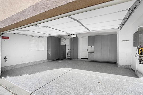 Garage, Interior