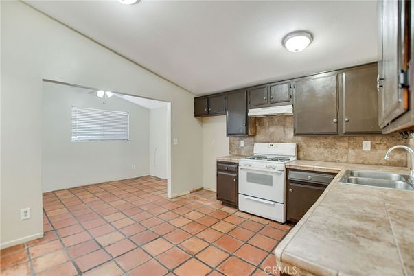 Interior, Kitchen, Tile Countertops