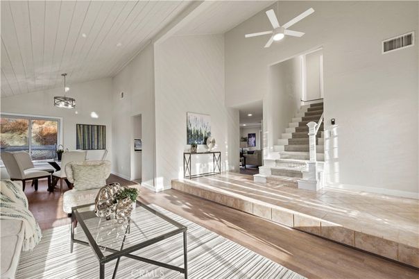Interior, Living room, Pendant Lights, Recessed Lighting, Wood Texture Flooring