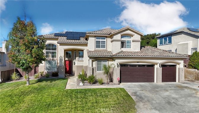 Attached, Exterior, Facade, Solar Panels, Mediterranean