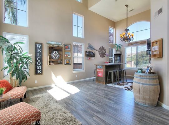 Interior, Pendant Lights, Wood Texture Flooring