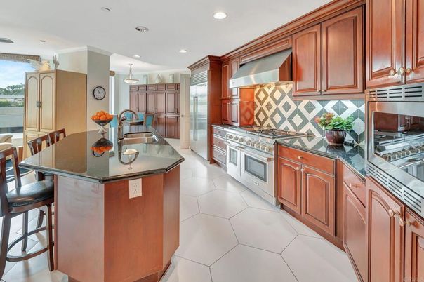 Interior, Kitchen, Pendant Lights, Recessed Lighting, Stainless Steel Appliances