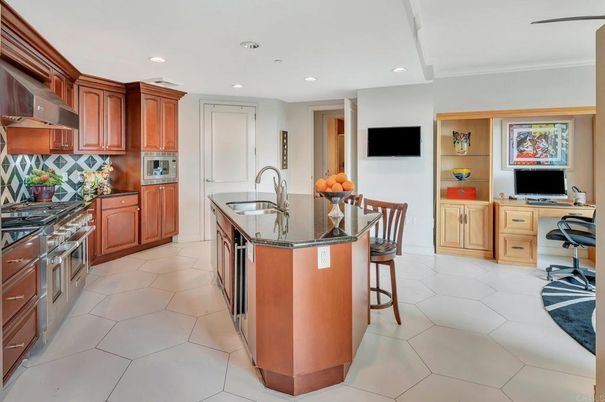 Interior, Kitchen, Recessed Lighting