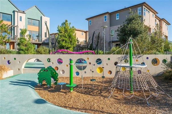 Backyard, Exterior, Playground